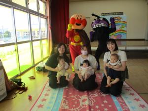 アンパンマンたちと記念撮影