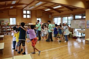 新地児童クラブでの特別授業の様子