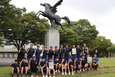 尚英中学校駅伝チーム集合写真