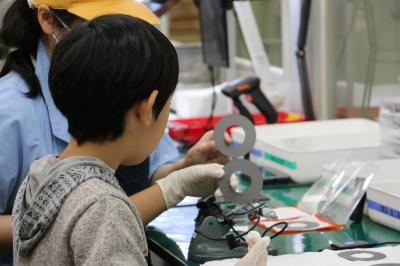 品質検査の体験に挑戦